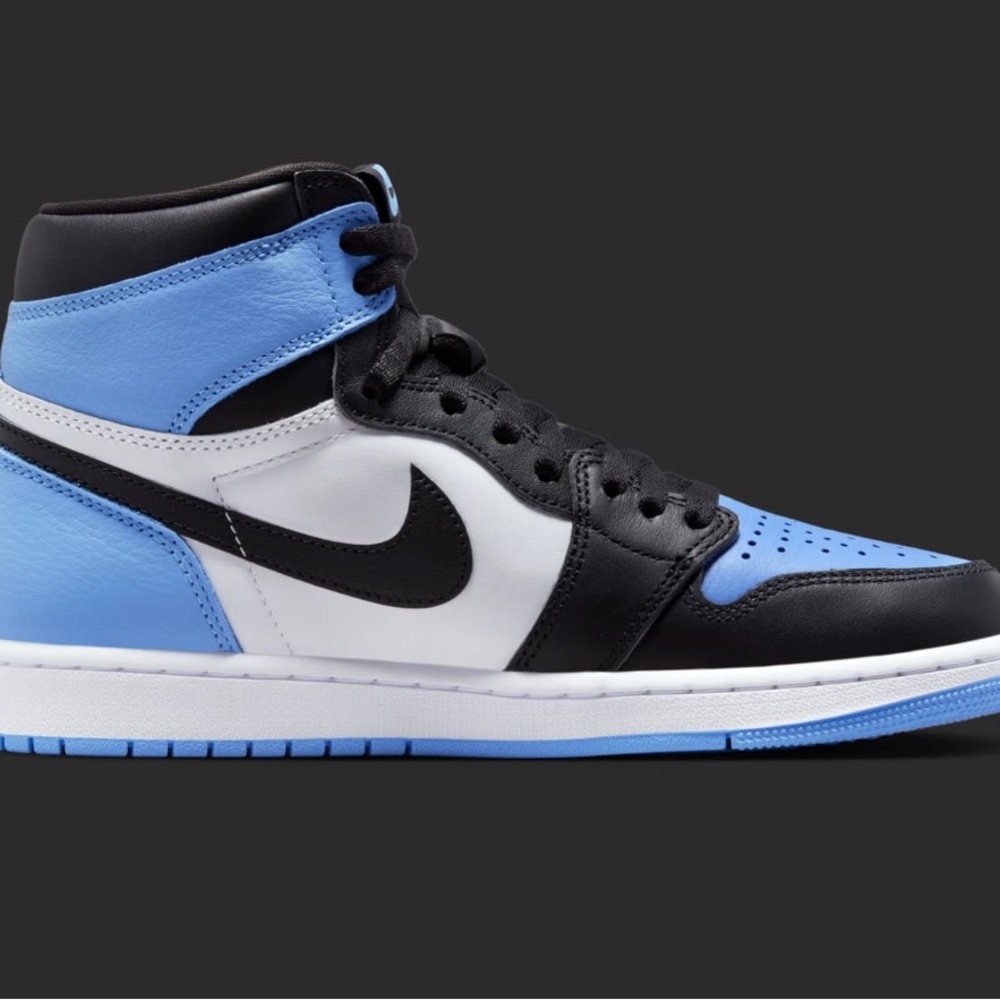 AIR JORDAN 1 HIGH | UNIVERSITY BLUE
